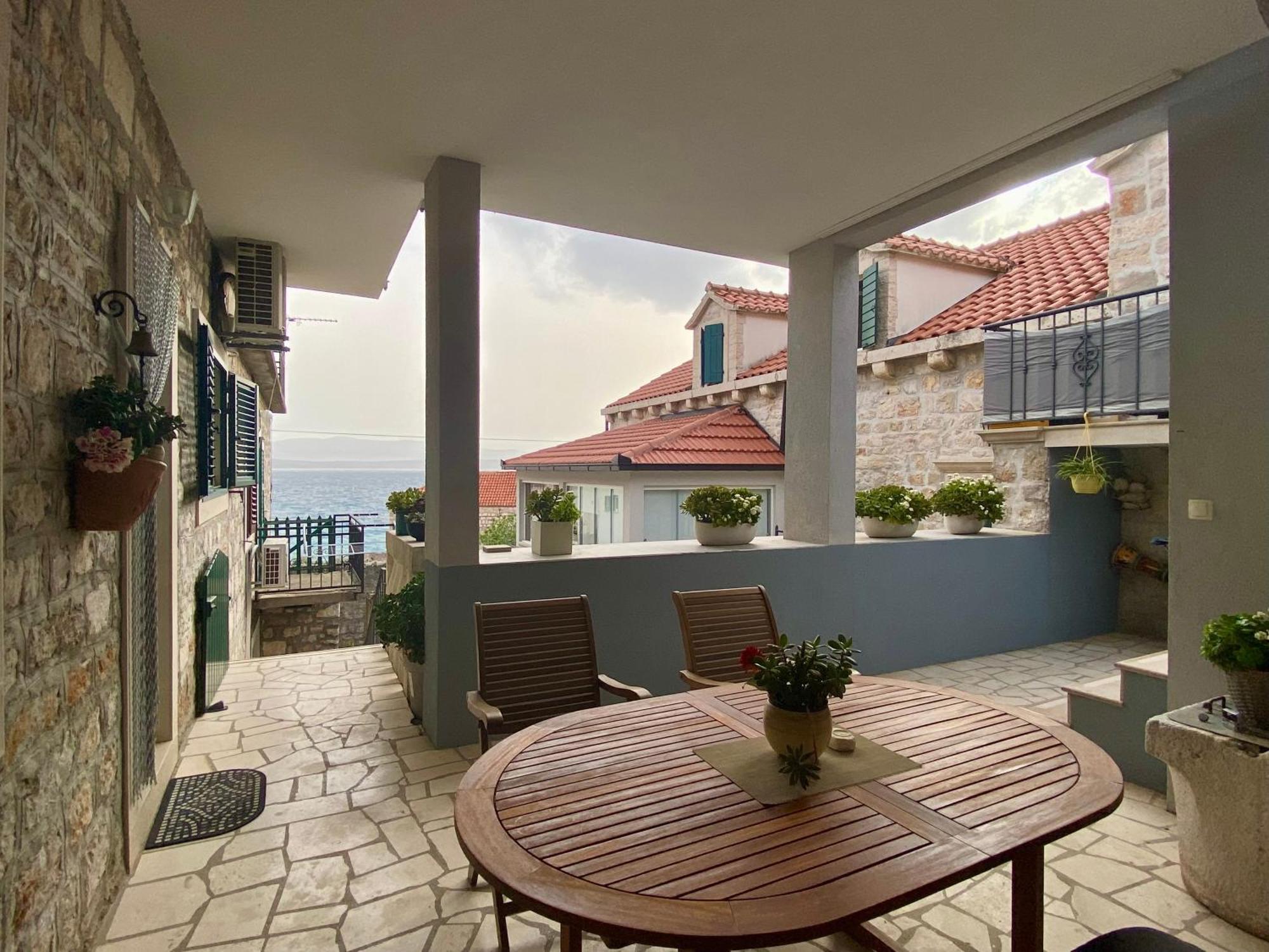 Apartment Simon - Old Stone Charm, Central Bol Life ภายนอก รูปภาพ