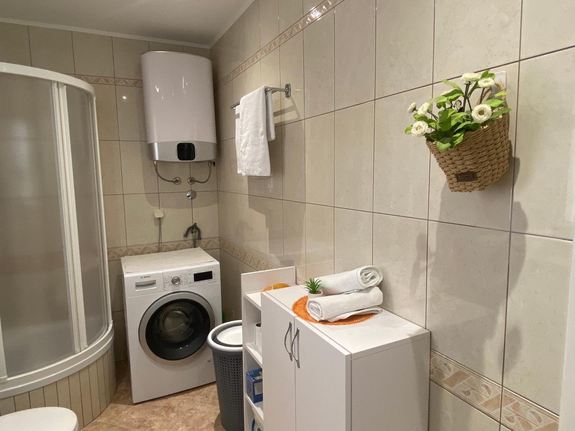Apartment Simon - Old Stone Charm, Central Bol Life ภายนอก รูปภาพ